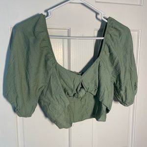 Primark US 10 green crop top